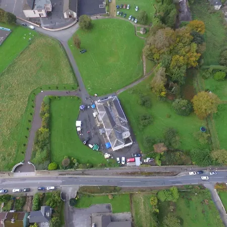 Upper East Wing In Richmond House Apartment *